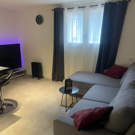 Appartamento Flat Caumont-sur-Durance Esterno foto